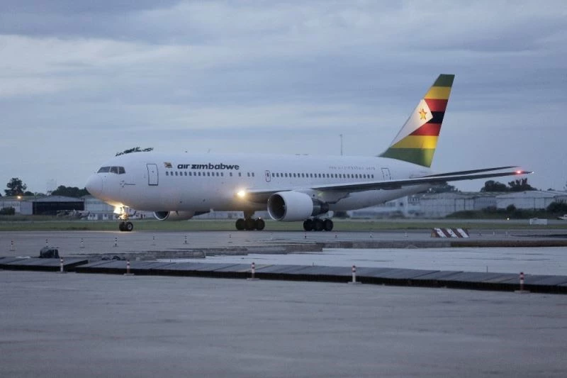 Zimbabve, Çin’den ilk aşı teslimatını aldı
