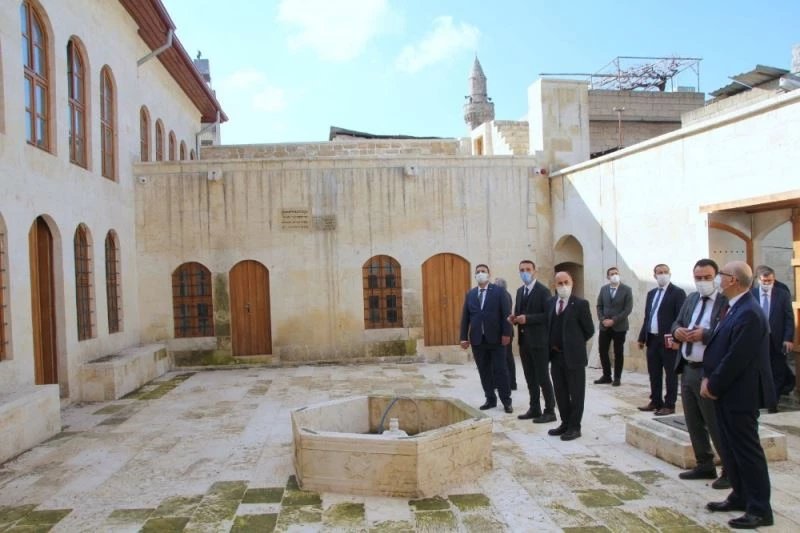 Rektörler tarihi mekanları gezdi
