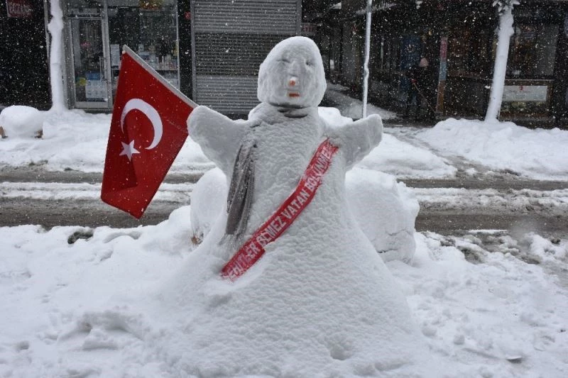 Burası kardan adamların caddesi
