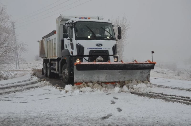Kahramankazan’da karla mücadele teyakkuzu

