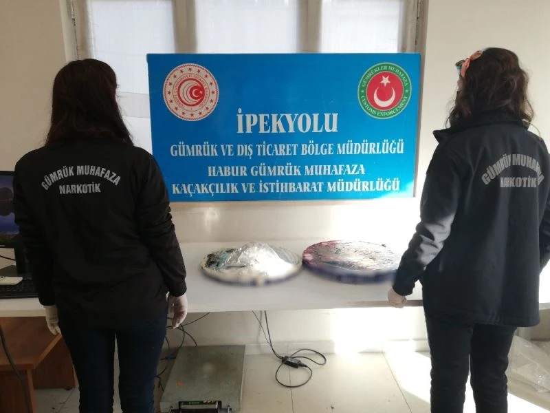 Gümrük Muhafaza Ekipleri Habur sınır kapısında 25 kilogram uyuşturucu ele geçirdi
