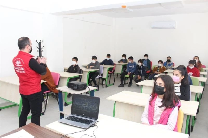 Gençlerde eğitimlere yoğunluk verildi
