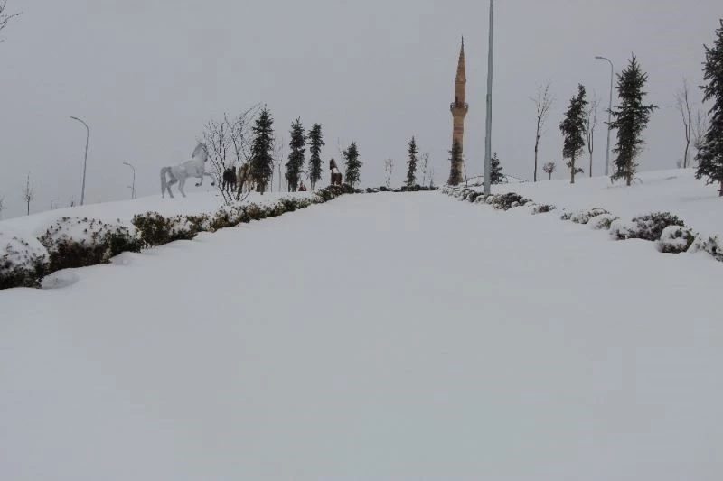 Nevşehir’de kar kalınlığı 22 cm olarak ölçüldü
