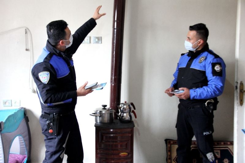 Polis kapı kapı dolaşıp ‘sessiz katil’ konusunda uyarıyor
