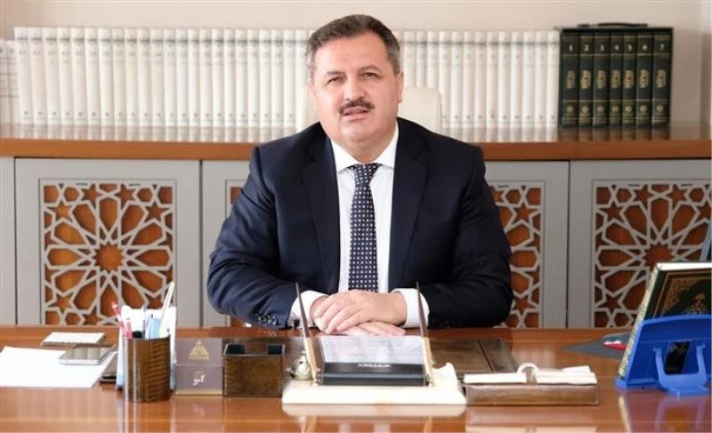 Erzincan İl Müftüsü Burhan Çakır: “Günah ve hatalarımızla yüzleşelim”
