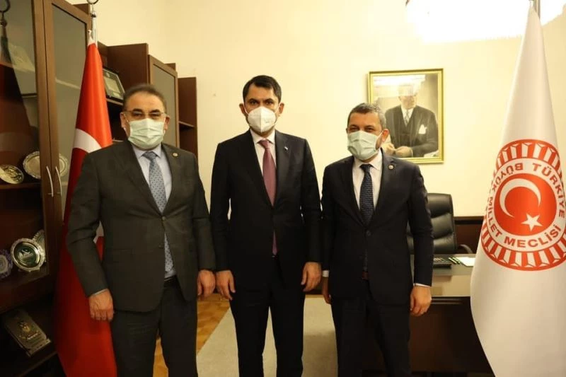 AK Parti milletvekilleri Açıkgöz ve Menekşe’den Bakan Kurum’a teşekkür
