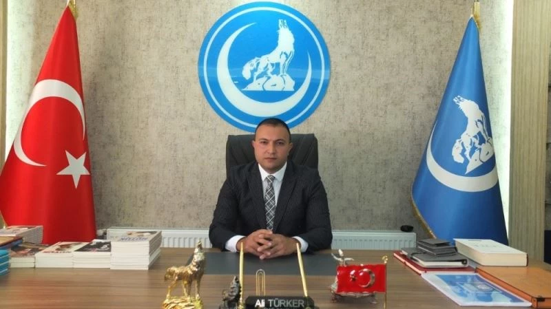 Ülkü Ocaklarından, köpek katliamına tepki
