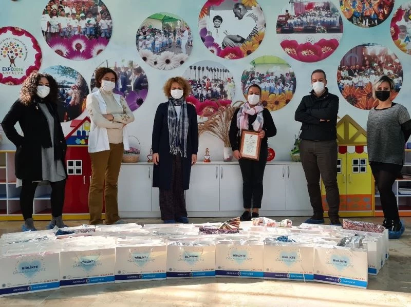 ‘Çocuklarımızı gülümsetmek için bir hediye de sizden’ projesi sahiplerine ulaştı
