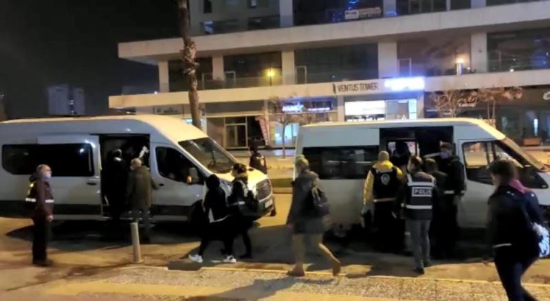 Fuhuş operasyonunda apart yetkilisi ve 8 kişiye 17 bin lira ceza kesildi
