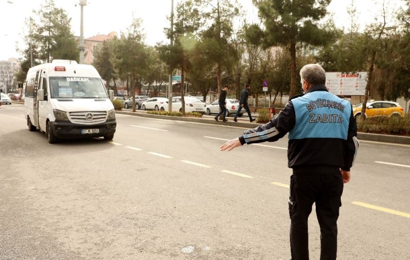 Diyarbakır’da minibüslerde ücret tarifesi denetimi
