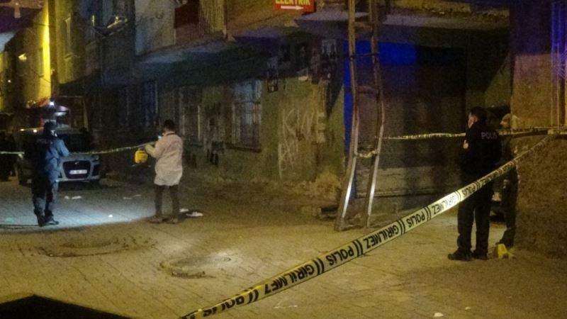 Diyarbakır’da bir kişi başından silahla vurulmuş halde bulundu
