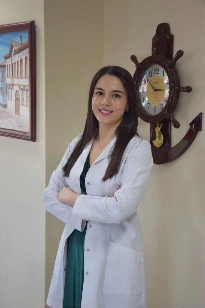 Güzel bir gülüş için Dermal dolgu ve Botoks
