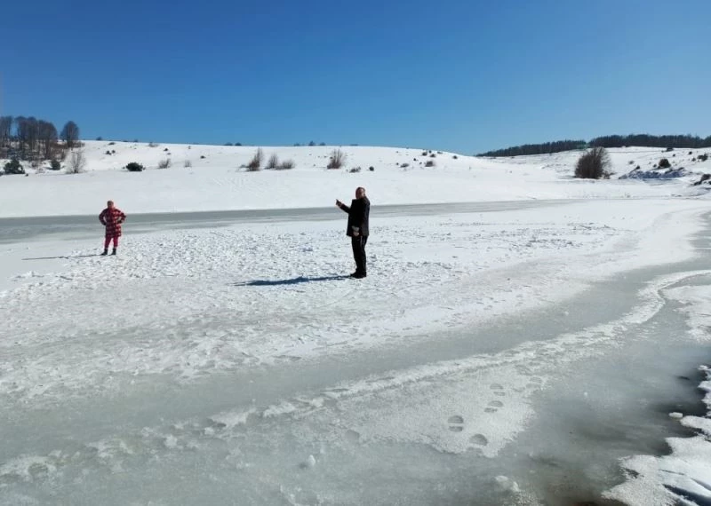 (Özel) Yüzerek değil koşarak açıldılar
