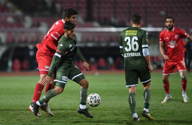 Bursaspor geçen sezonun 8 puan gerisinde kaldı
