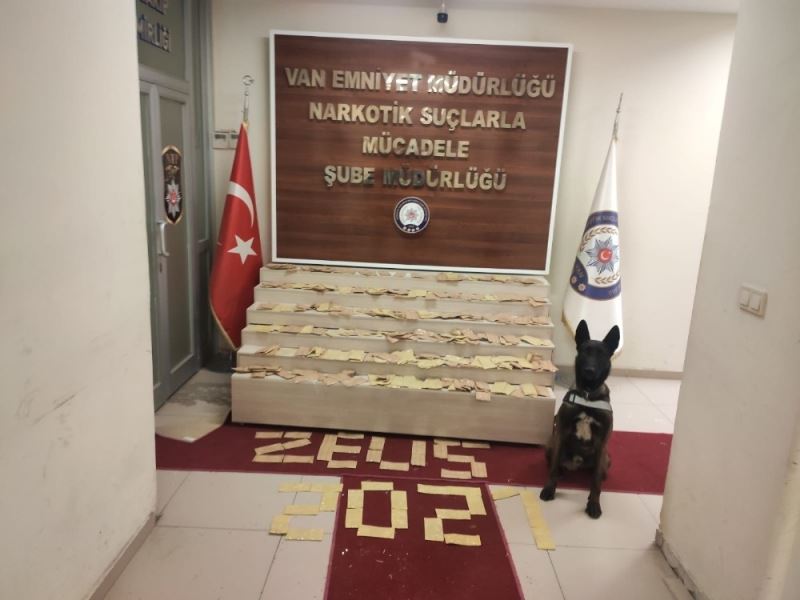 Van’da 22 kilo 780 gram eroin ele geçirildi
