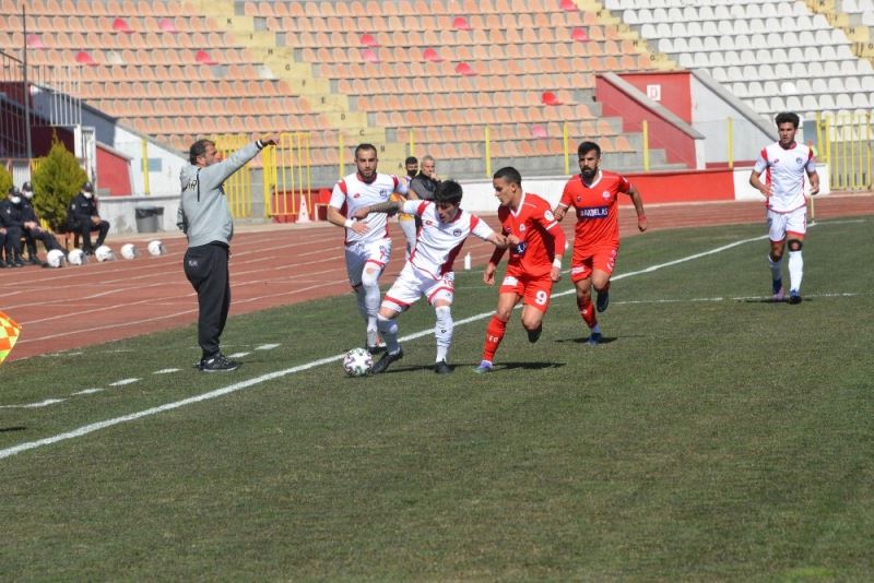 2. Lig: Kahramanmaraşspor: 1 - Hacettepe Spor: 2
