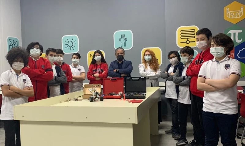 Sonsuz teknoloji ile geleceğe hazırlanıyorlar
