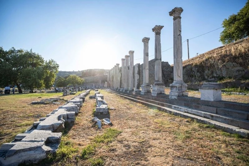 Büyükşehirden Bergama’da Zeus Sunağı toplantısı
