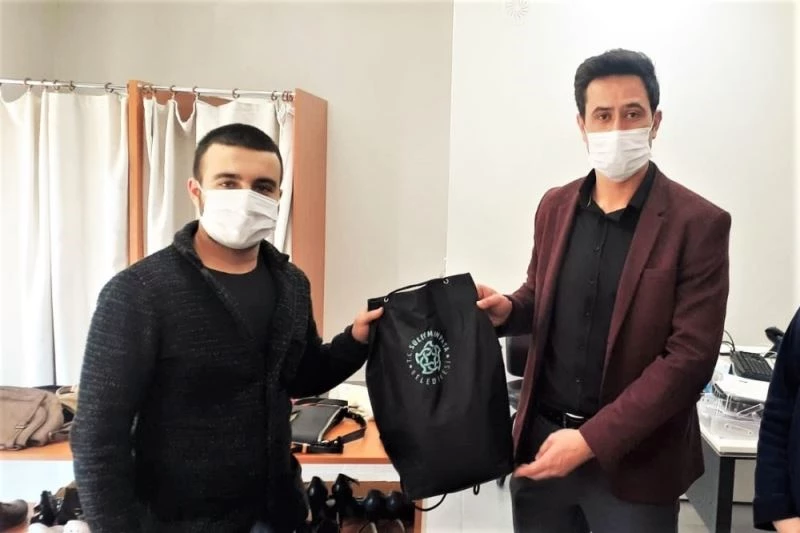 Vatani görevini yapacak gençlere destek Süleymanpaşa Belediyesinden
