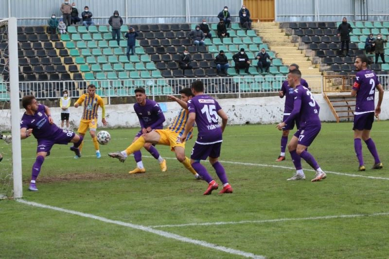 3. Lig: Belediye Derincespor: 1 - Artvin Hopaspor:1
