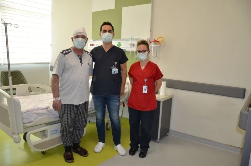 İlk kez kullanılan cihazla felç kalmaktan kurtuldu
