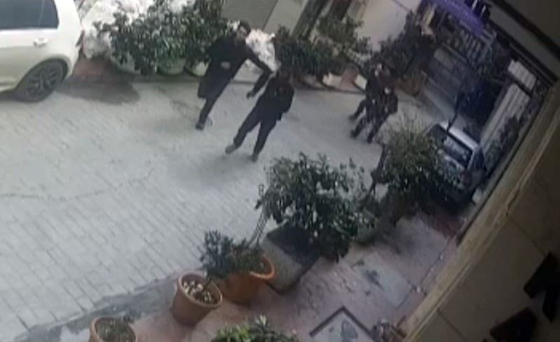 Taksim’de nefes kesen kovalamaca: Otel çalışanı hırsızları böyle yakaladı
