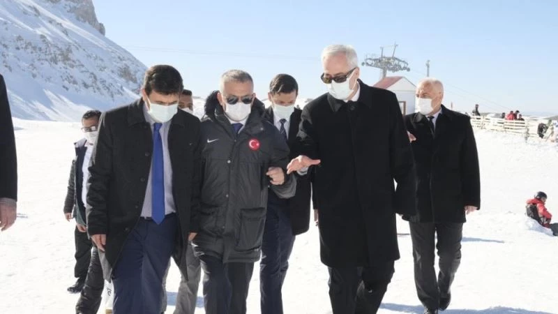 Vali Arslantaş: “Antalya, Burdur ve Isparta’nın sosyo-ekonomik kalkınması için var gücümüzle çalışıyoruz”
