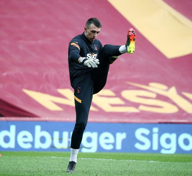 Fernando Muslera, Galatasaray ile ligde 300. maçına çıktı
