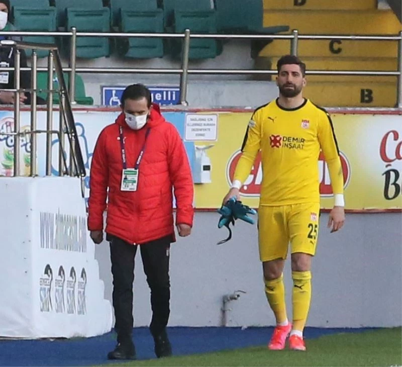 Sivasspor’da kaleci Muammer şoku!
