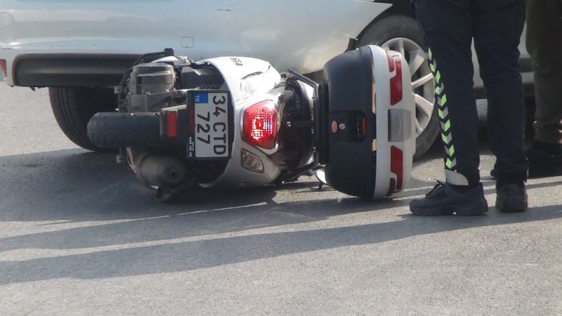 (Özel) Sarıyer’de feci kaza: Motosikletli otomobilin altına girdi
