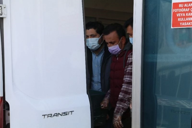 Darp edildikten sonra hayatını kaybeden yüzde 90 engelli adamın cenazesi yakınları tarafından alındı
