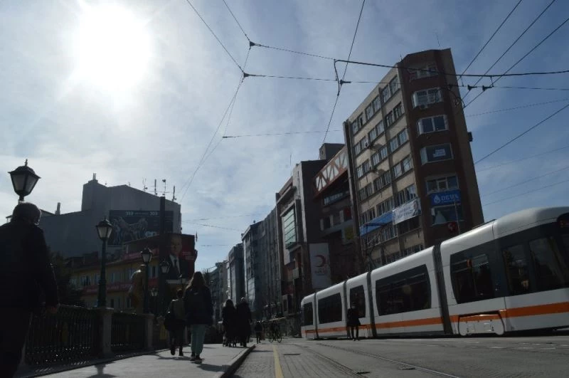 Eskişehir güneşli günlere kavuşuyor
