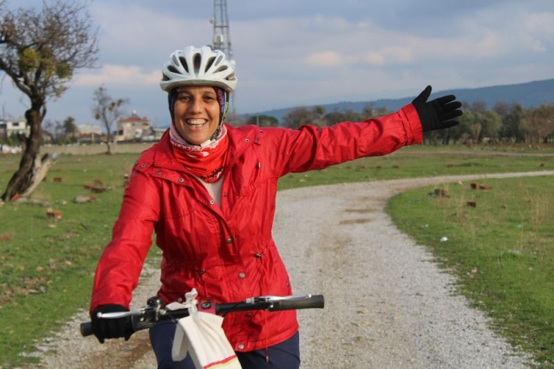 49 yaşındaki kadın kanseri bisiklet sevgisiyle yendi: Doktorlar bile şaşırdı
