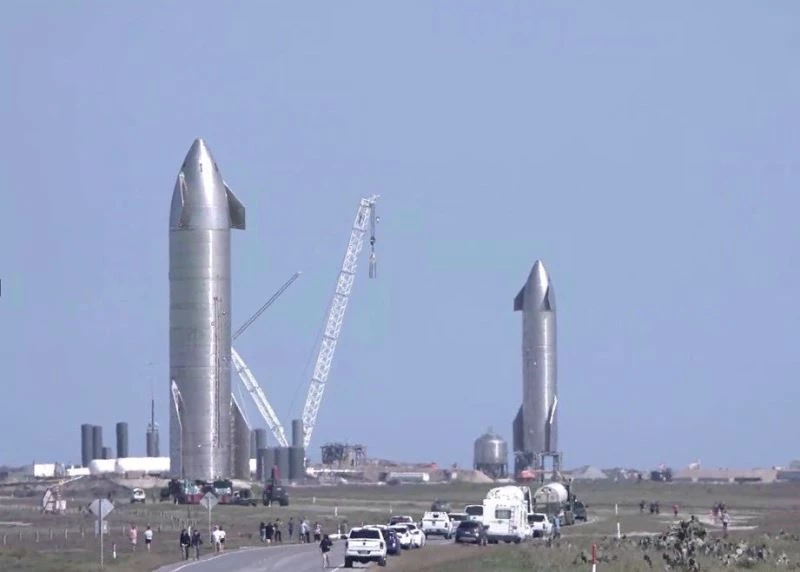 SpaceX’in uzay aracı iniş sırasında patladı

