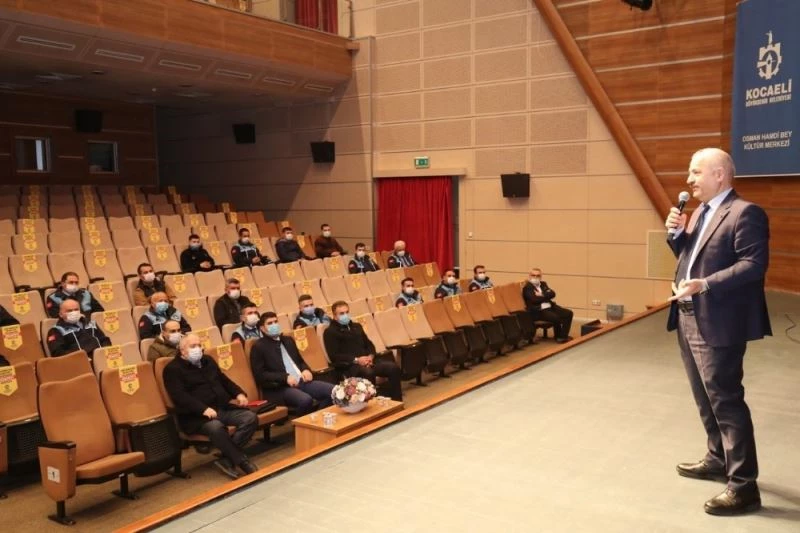 Başkan Büyükgöz, zabıtalarla bir araya geldi
