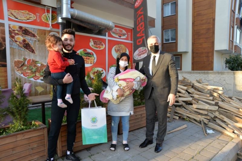 Hendek’te yeni doğan her bebek için bir fidan toprakla buluşuyor
