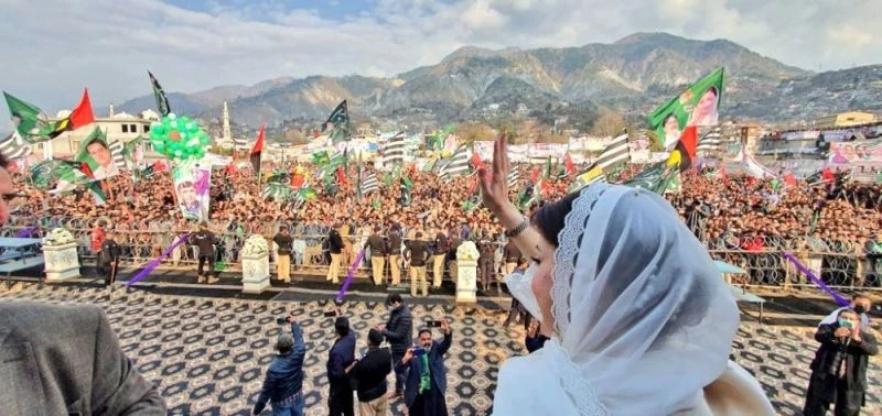 Pakistan’da salgına rağmen muhalefet hükümet karşıtı protestoları sürdürüyor
