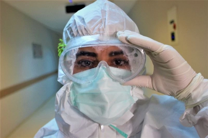 Yoğun bakım çalışanlarının şahit olduğu hikayeler yürekleri sızlattı
