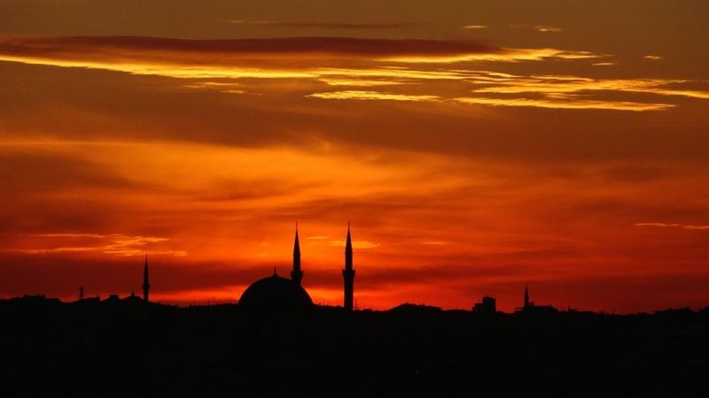 (Özel) Taksim’de gün batımı manzarası hayran bıraktı
