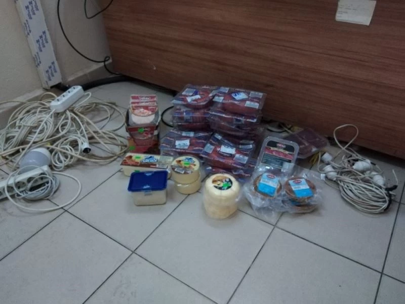 Yardım derneğinin sadaka kutusundaki parayı çaldı
