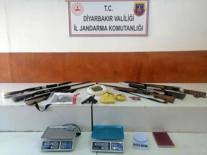 Diyarbakır’da Tırpan-2 uyuşturucu operasyonu: 16 gözaltı
