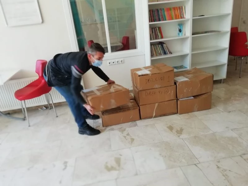 Odunpazarı’ndan kardeş belediyelere kitap desteği
