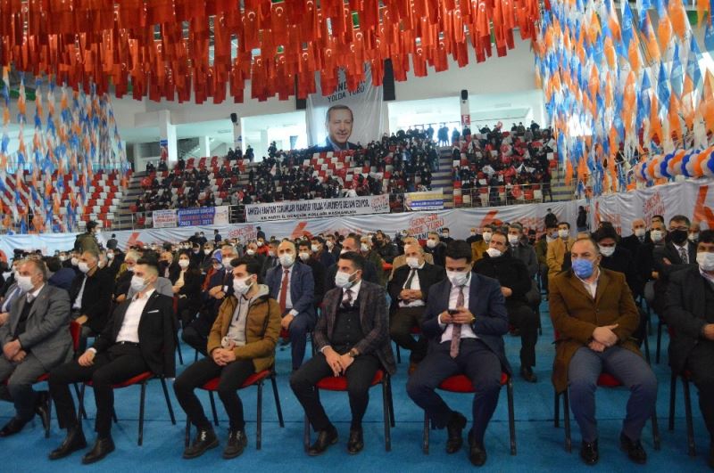 AK Parti Ağrı İl Gençlik Kolları’nda Gülçin güven tazeledi
