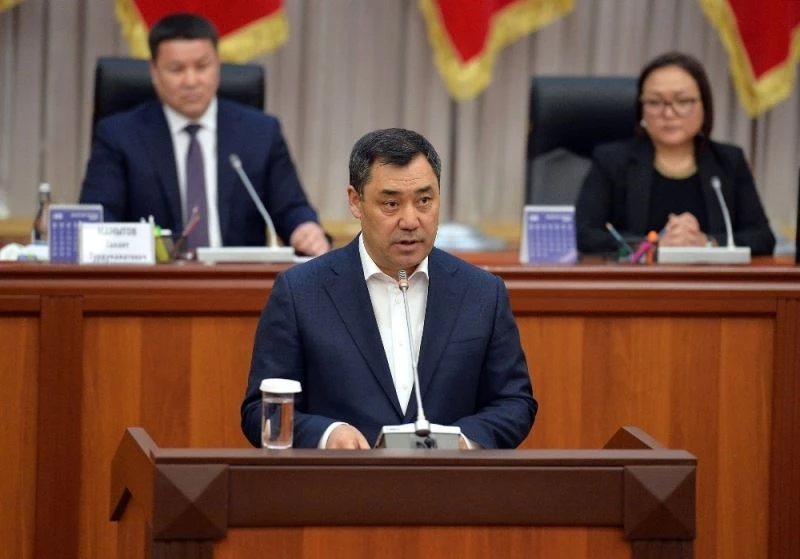 Kırgızistan Cumhurbaşkanı Caparov’dan portremi asmayın talebi
