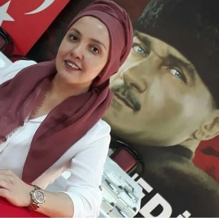 ATEŞ YAYINLARI DÜNYANIN İLK ONLİNE SANAL KİTAP FUARINA İMZASINI ATTI..