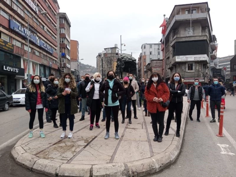 Kapalı olan spor salonları işletmecileri seslerini duyurmaya çalıştı
