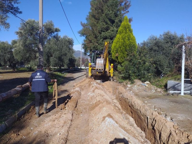 Milas Beçin’de Bin 200 metre içme suyu hattı yenilendi
