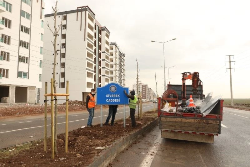 Diyarbakır’daki yer yön levhaları yenilendi
