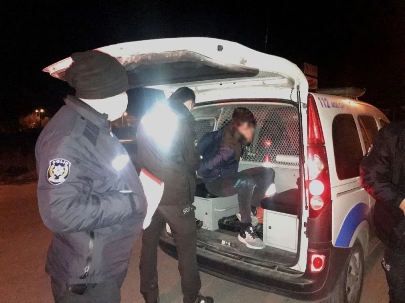 Hırsızlık şüphelisinden polise: 