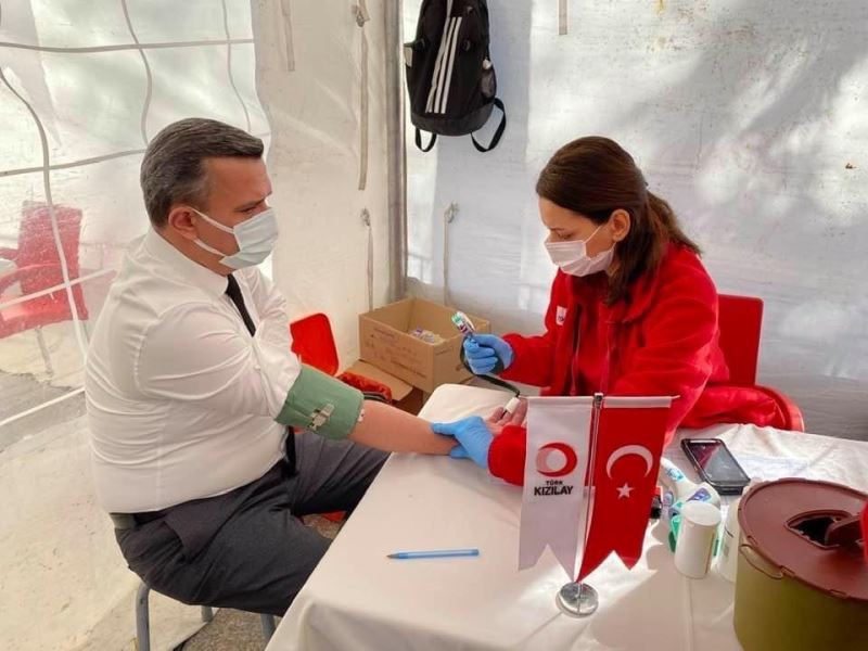 AK Parti Çorlu İlçe Teşkilatı’ndan kan bağışı
